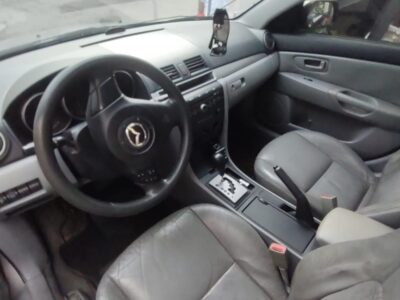 VENDO Mazda 3 COLOMBIANO